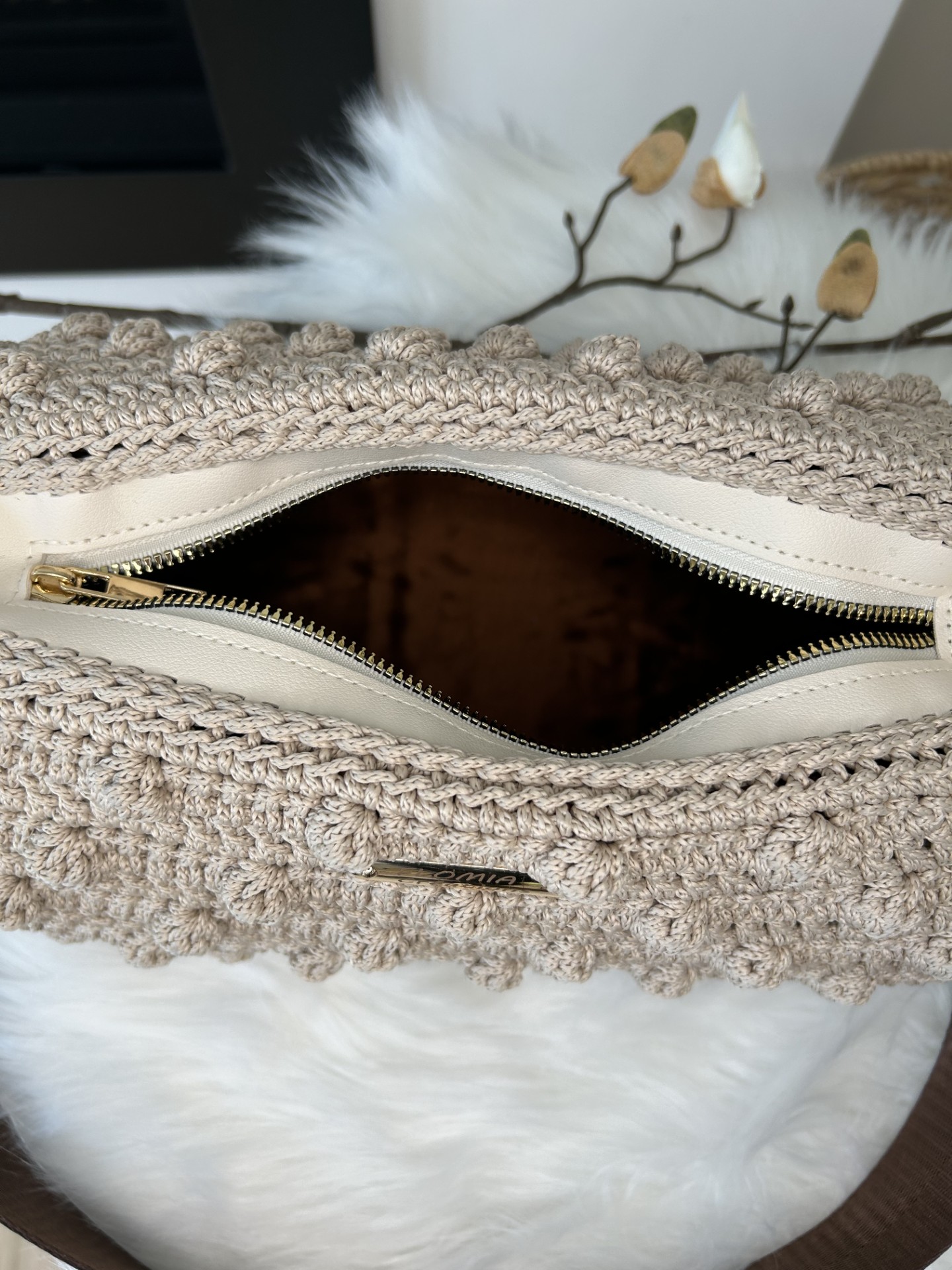 Cylindre bandoulière - $170.00 – Image 2