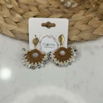 Boucles pierres précieuses - $30.00